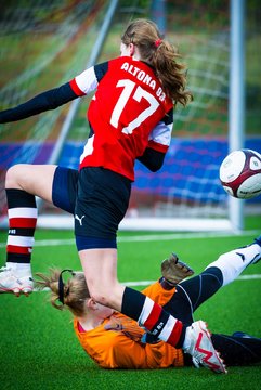 Bild 577 - wCJ Altona 93 - VfL Pinneberg : Ergebnis: 5:1